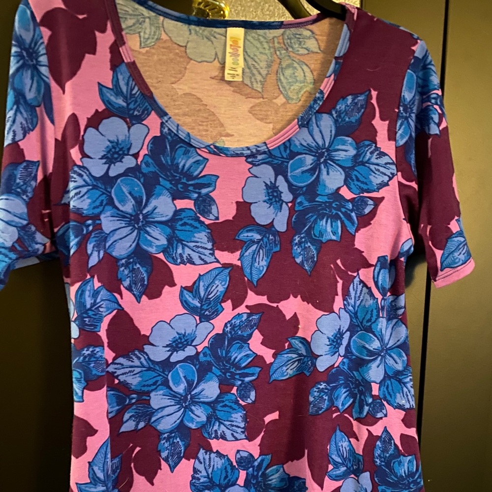 Lularoe perfect t